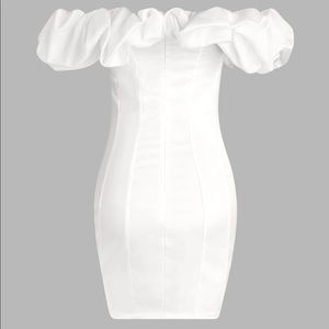 NWT Off shoulder ruffle white mini dress